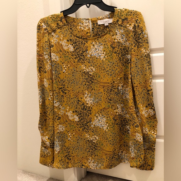 💥3/$15💥 LOFT Long-Sleeve Blouse, Size M - Picture 1 of 3